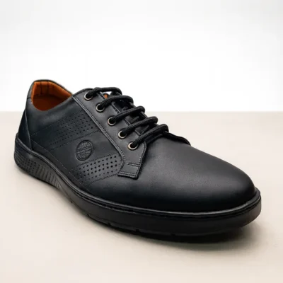 נעל עור אורטופדית לגברים בצבע שחור עם שרוכים מבית D.R.SHOES