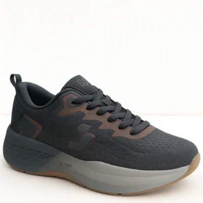 נעל ספורט אורטופדית לגברים SJ Grip בצבע שחור עם פרטים חומים