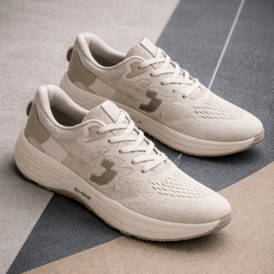 נעל ספורט לגברים בצבע אבן בהיר עם סוליית SJ-GRIP